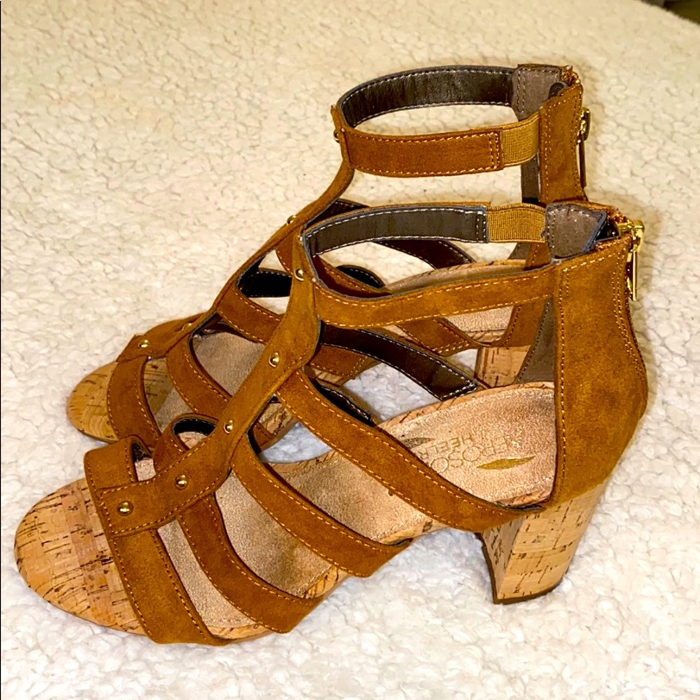Aerosoles chunky heel sandals, NWOT